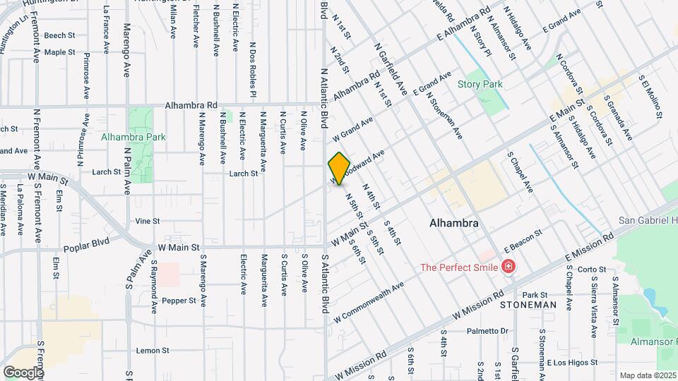 135 N 5th St Mapa y Detalles de la Ubicación