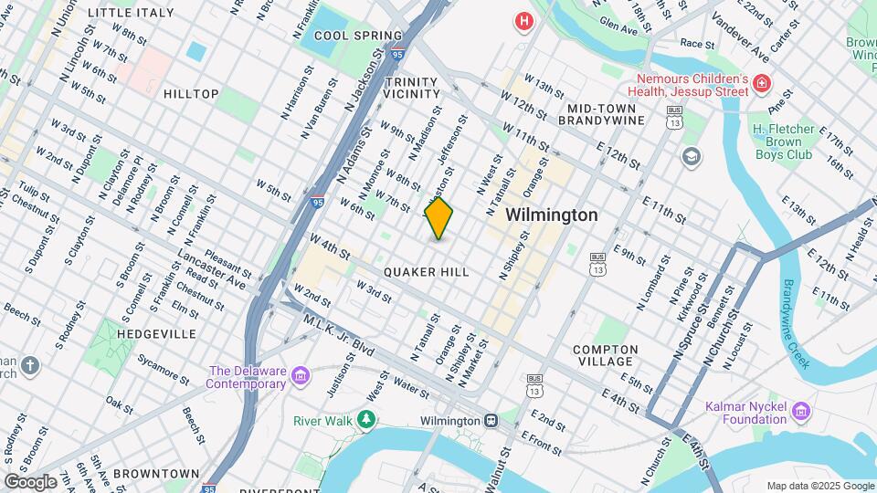 403 W 6th St Map and Location Details