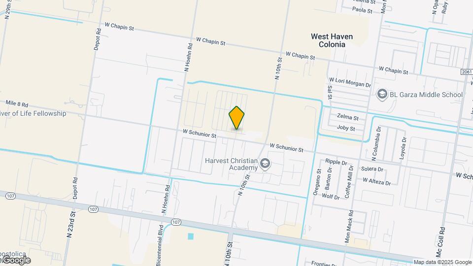 8 Clarence Dr Map and Location Details