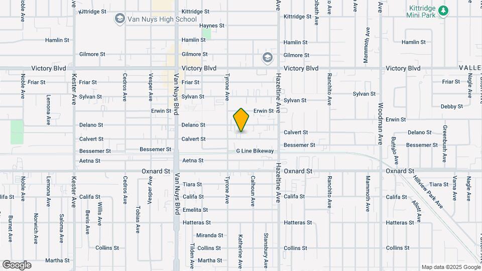 14227 Calvert St Mapa y Detalles de la Ubicación