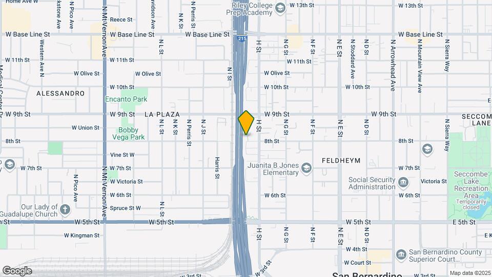 854 W 8th St Map and Location Details