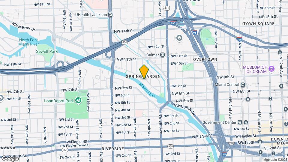 978 NW N River Dr Map and Location Details