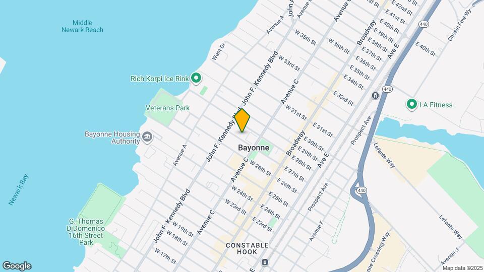 81 W 27th St Map and Location Details