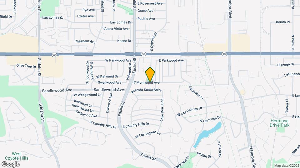 230 E Montwood Ave Mapa y Detalles de la Ubicación