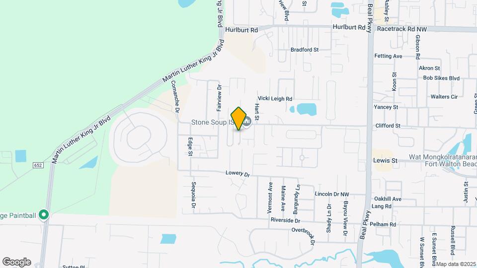 882 Dunwoody Pl Map and Location Details