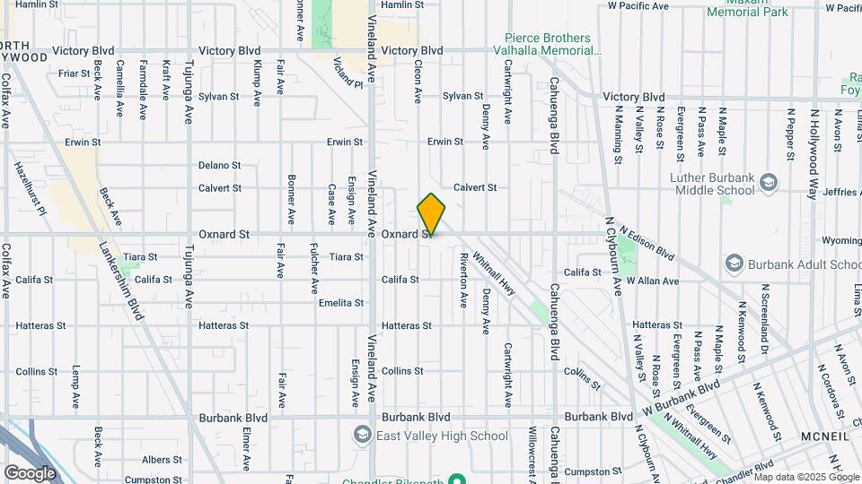 10844 Oxnard St Map and Location Details