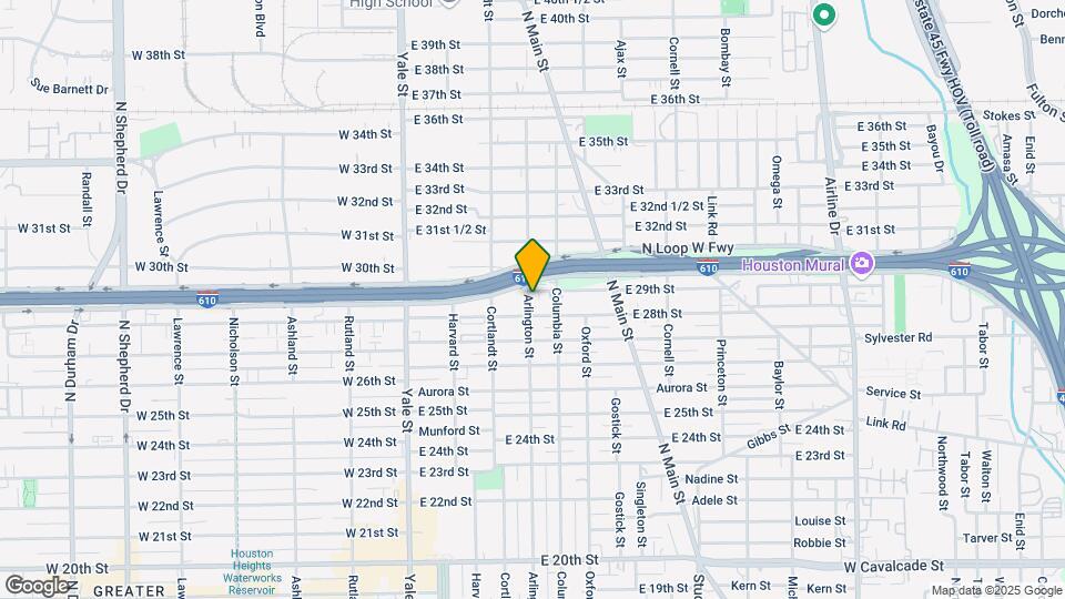 402 E 29th St Map and Location Details