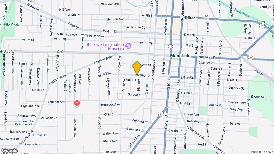 125 W First St Map and Location Details