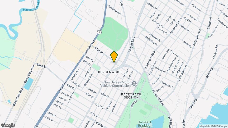 9017 Bergenwood Ave Map and Location Details