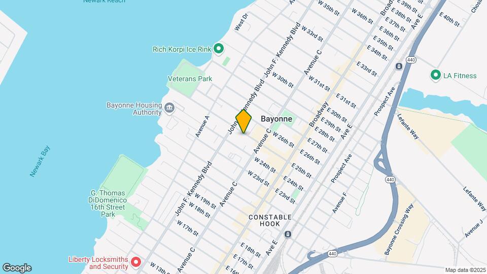 84 W 25th St Mapa y Detalles de la Ubicación