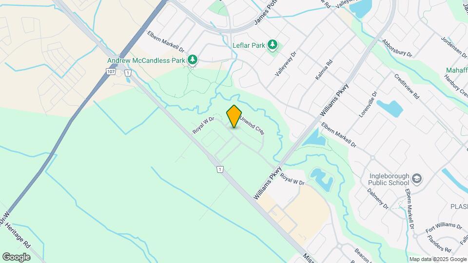 385 Royal W Dr Map and Location Details