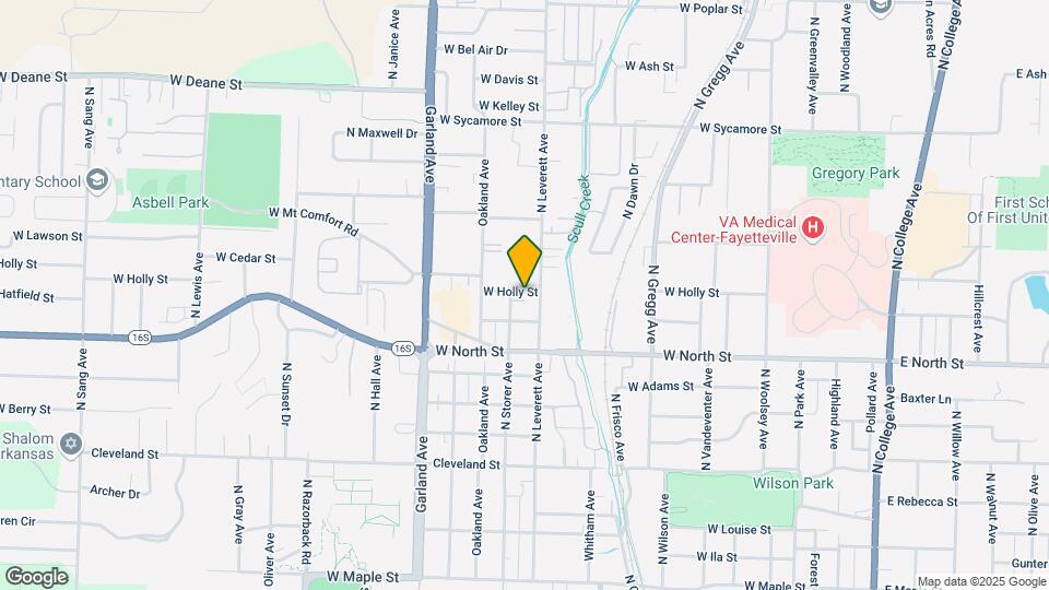 863 W Holly St Map and Location Details