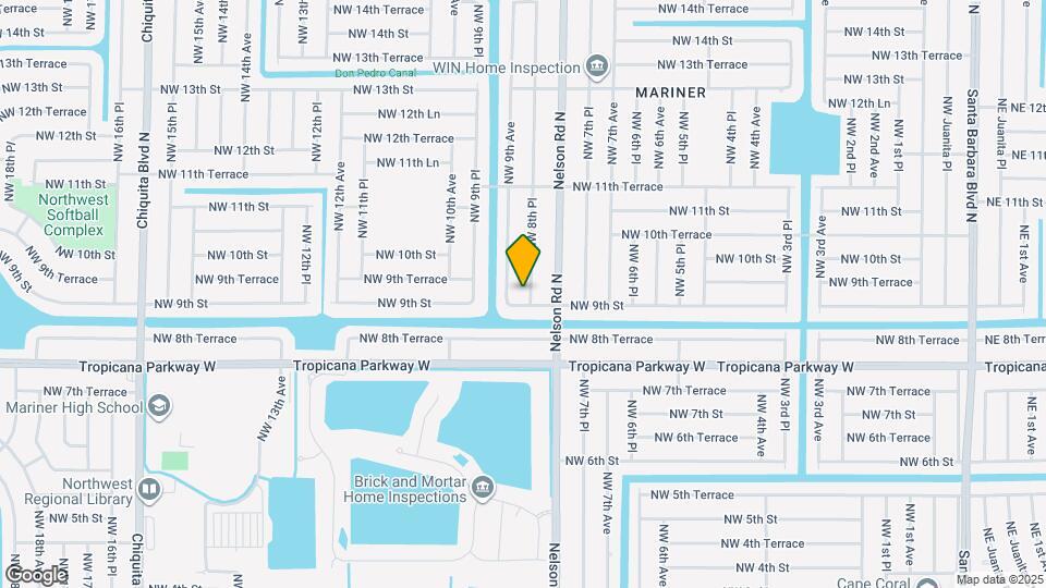 904 NW 8th Pl Map and Location Details