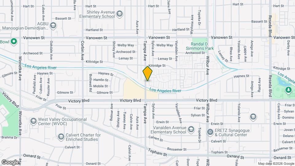 6520 Tampa Ave Mapa y Detalles de la Ubicación