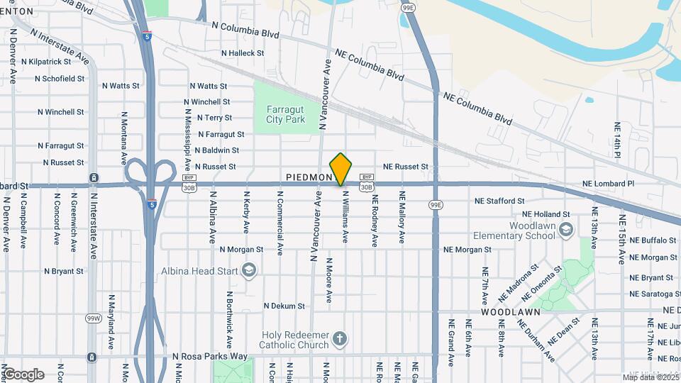 7423-7427-7427 N Williams Ave Map and Location Details