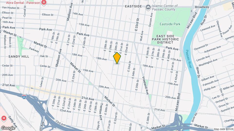 454 E 31st St Map and Location Details