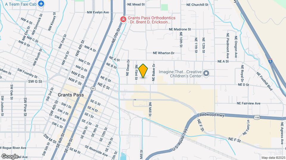 410 NE Candy Ln Map and Location Details
