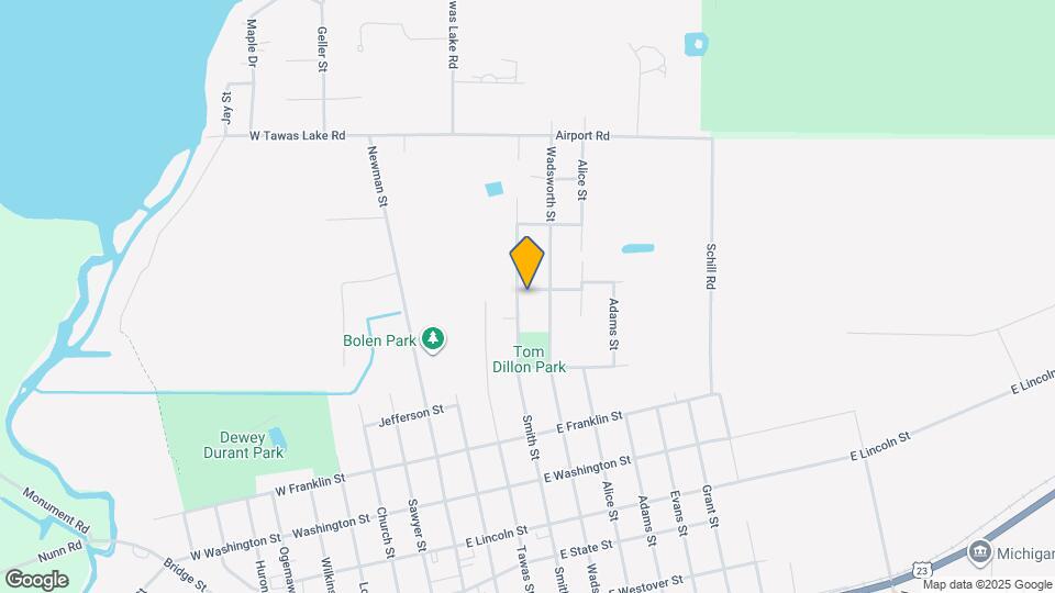 834 Smith St Rentals in East Tawas, MI