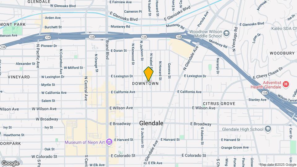 327 N Isabel St Map and Location Details