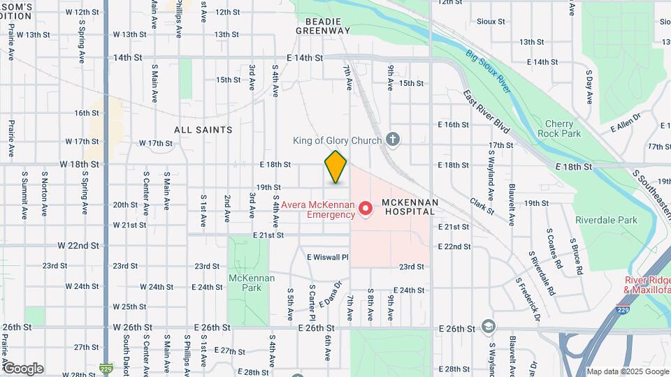 709 E 19th St Map and Location Details