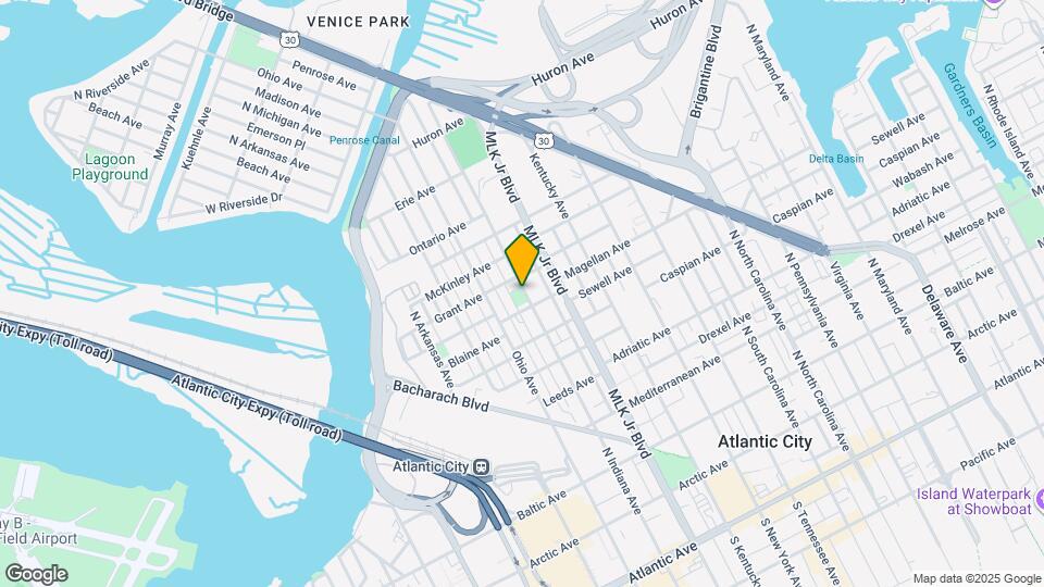 722 N Indiana Ave Map and Location Details