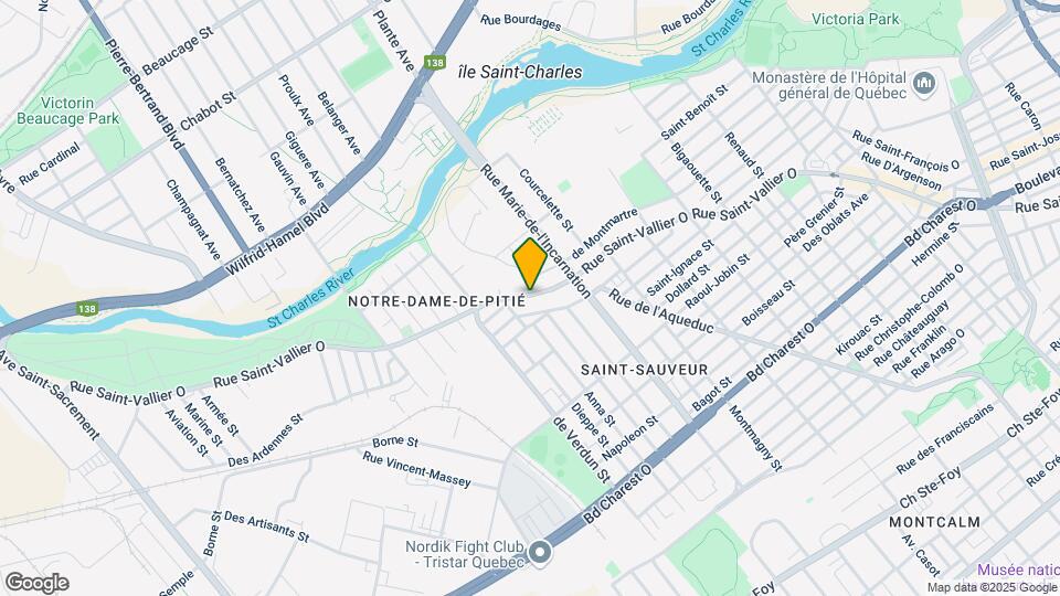 765 Saint-Vallier Rue O Map and Location Details