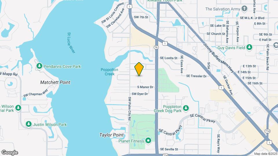 323 SW Ridge Ln Map and Location Details