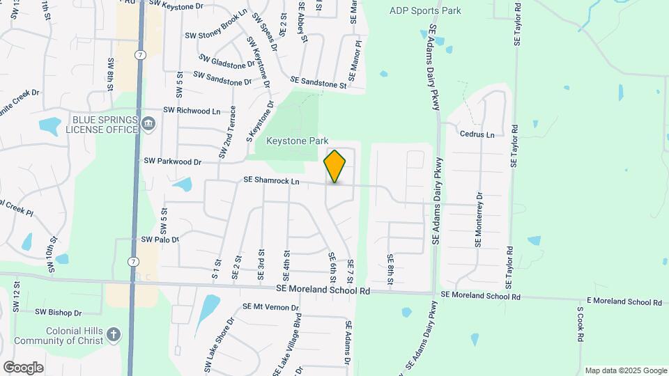 708 SE Shamrock Ln Map and Location Details