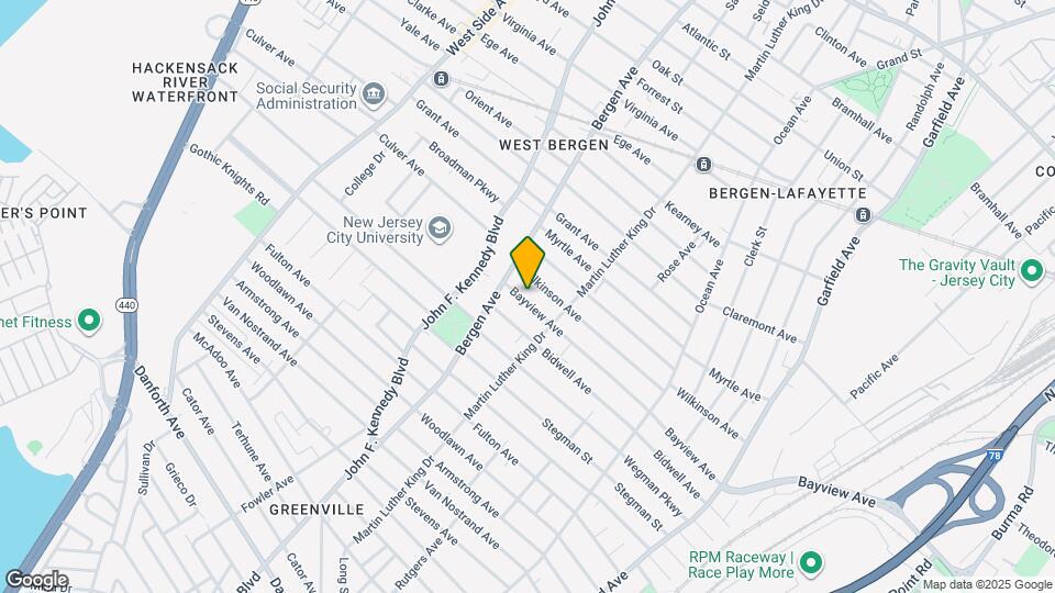 228 Bayview Ave Mapa y Detalles de la Ubicación