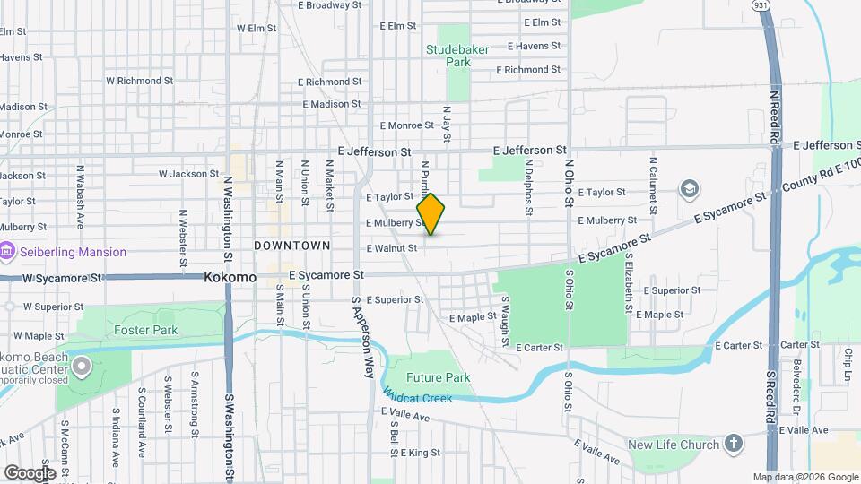 704 E Walnut St Map and Location Details