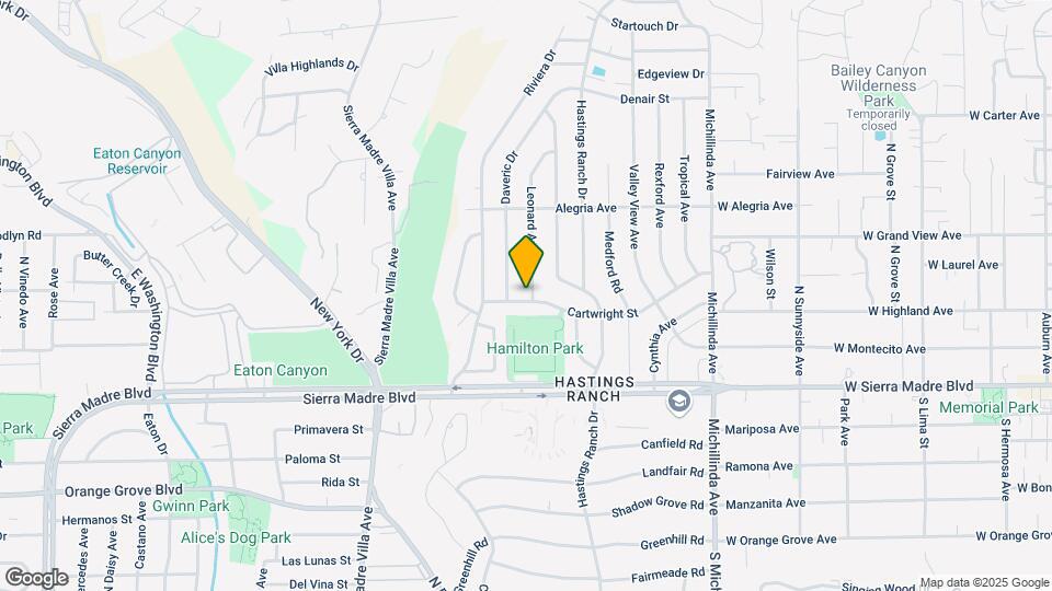 1075 Leonard Ave Mapa y Detalles de la Ubicación
