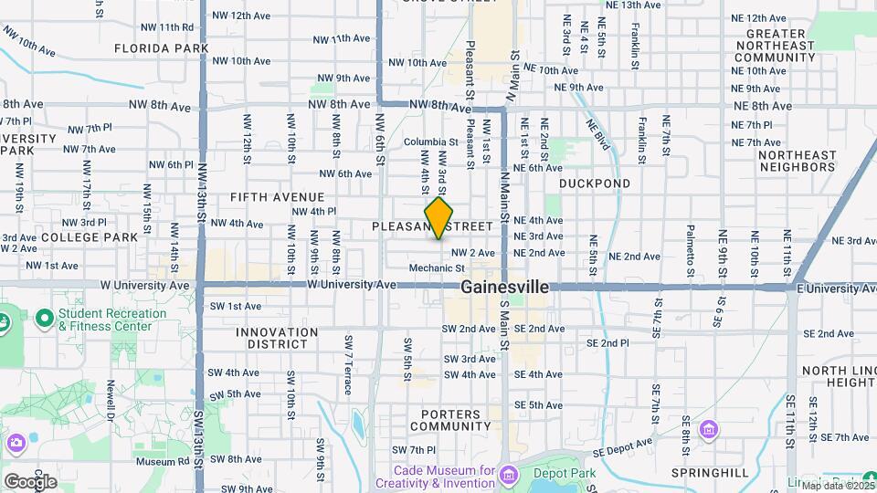 208 NW 3rd St Map and Location Details