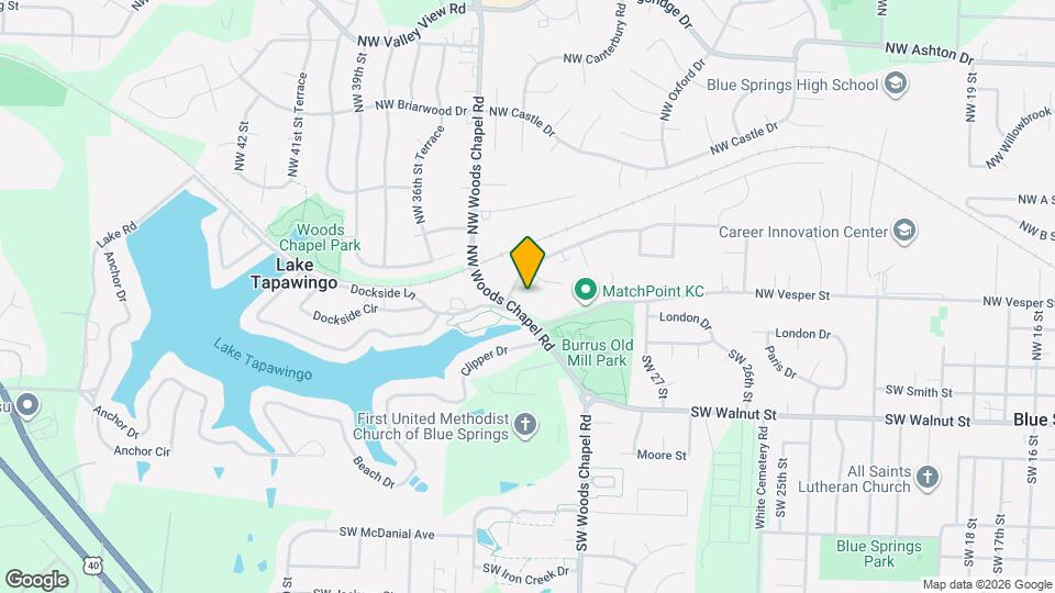 236 NW Woods Chapel Rd Map and Location Details