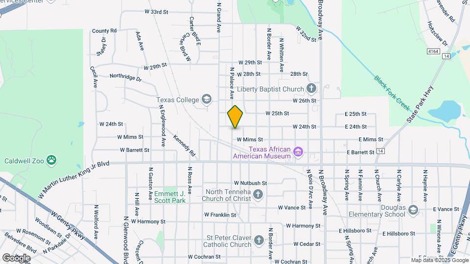 2215 N Palace Ave Map and Location Details