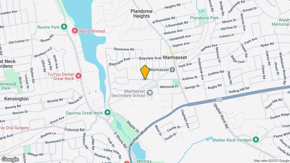 136 Manhasset Ave Map and Location Details
