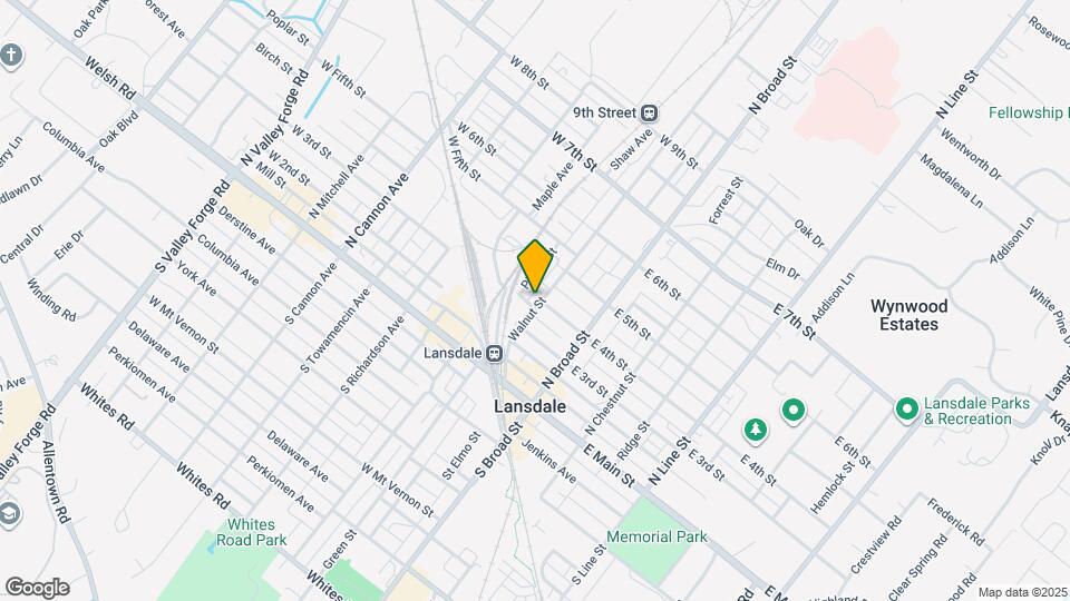 320 Walnut St Map and Location Details