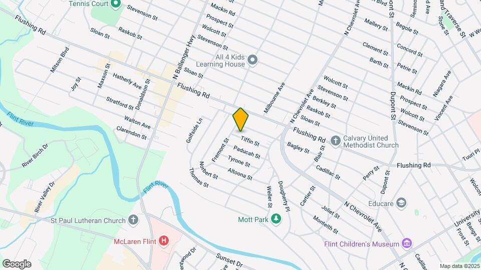 2558 Tiffin St Mapa y Detalles de la Ubicación