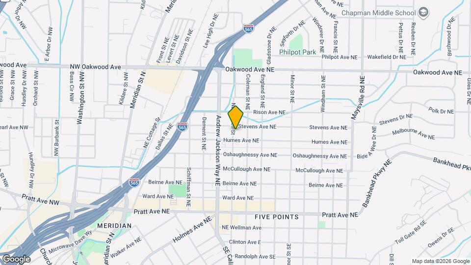 806 NE Russell St Map and Location Details