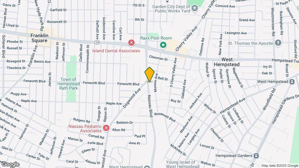 137 Nassau Blvd Map and Location Details