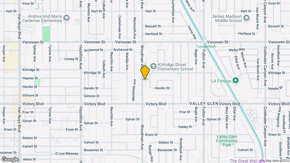 6518 Woodman Ave Mapa y Detalles de la Ubicación