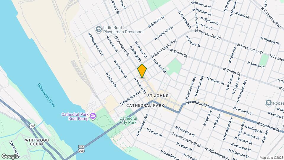 8928 N Lombard St Map and Location Details