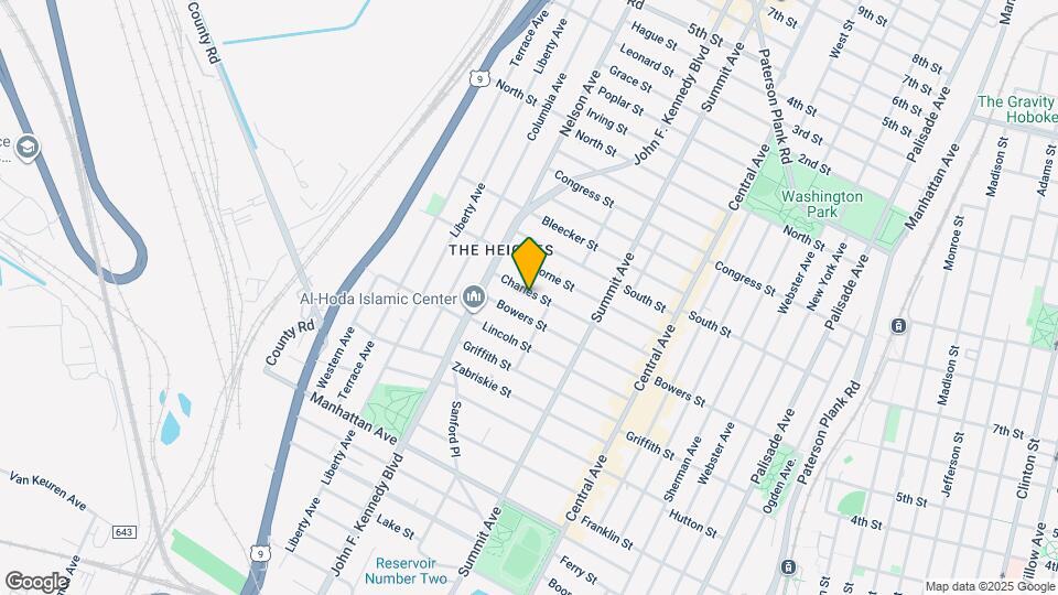 111 Charles St Map and Location Details