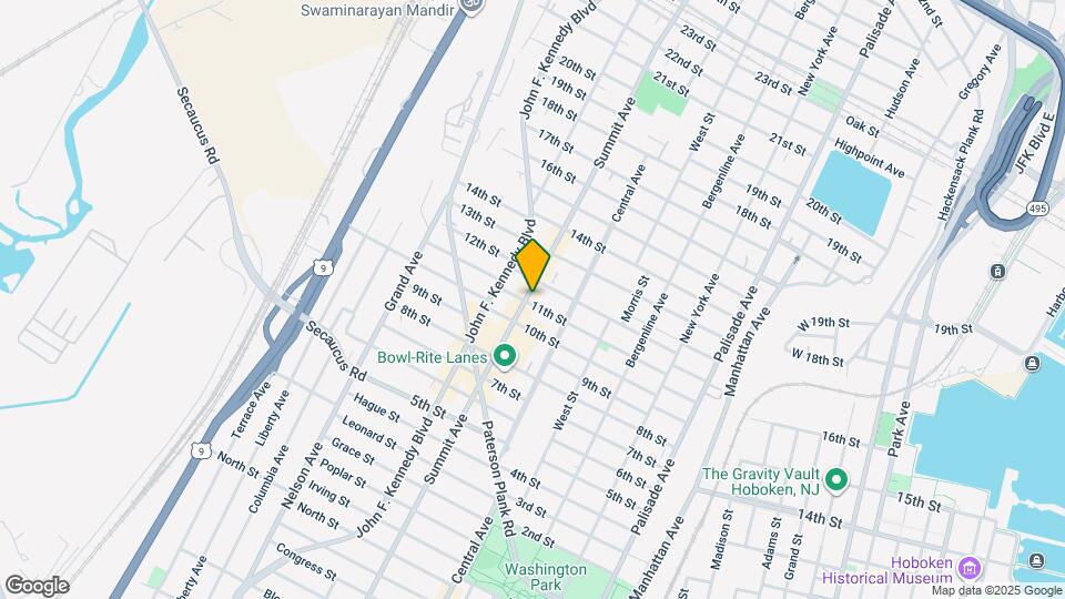 1104 Summit Ave Map and Location Details