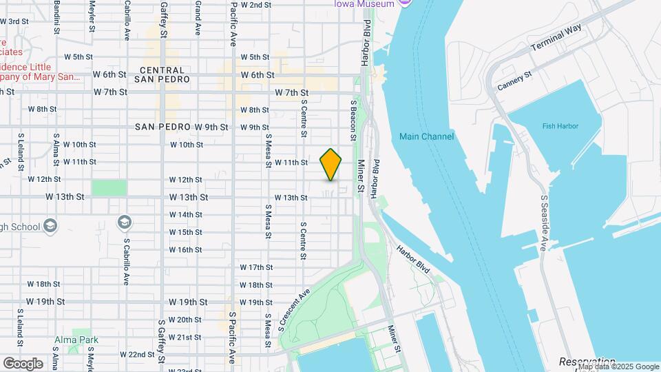 217 W 12th St Map and Location Details