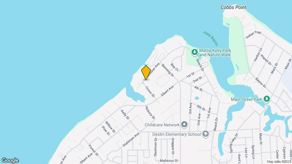 832 Cross St Map and Location Details