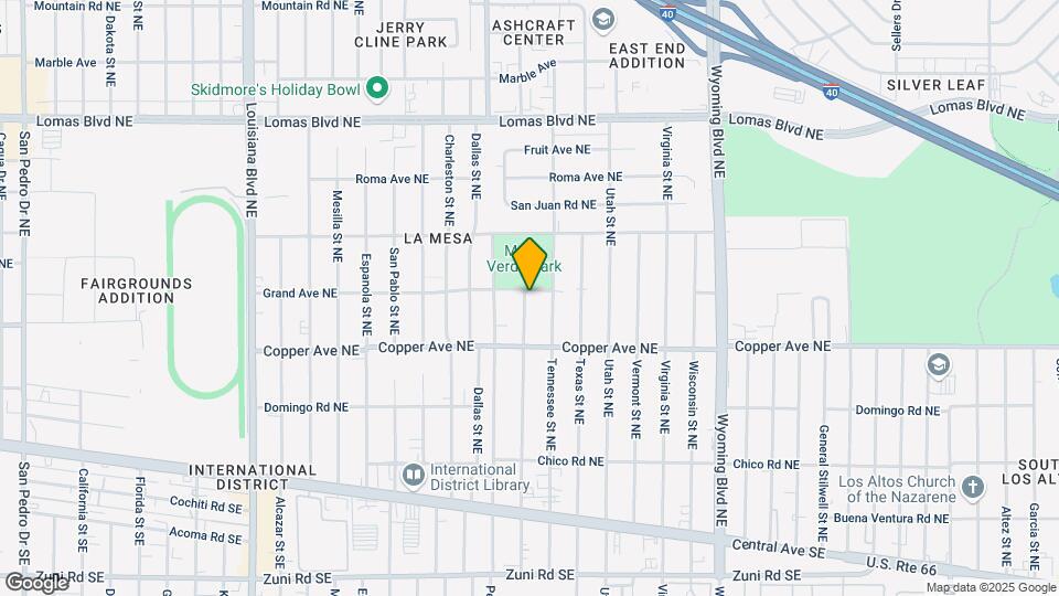 8000-8008 Grand Ave NE Mapa y Detalles de la Ubicación