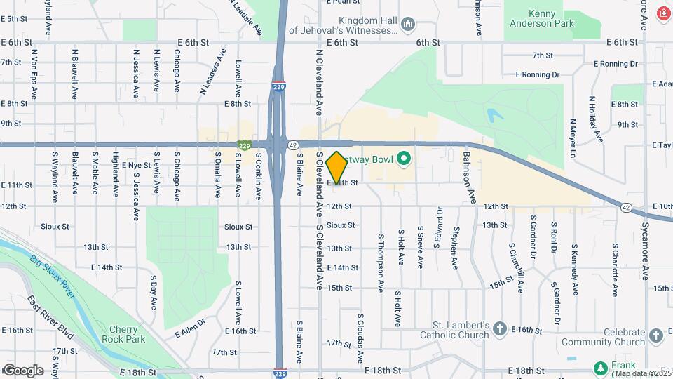 2805 E 11th St Map and Location Details