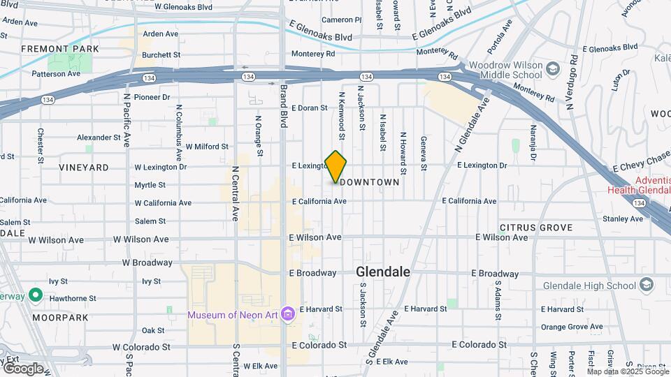 319 N Kenwood St Map and Location Details