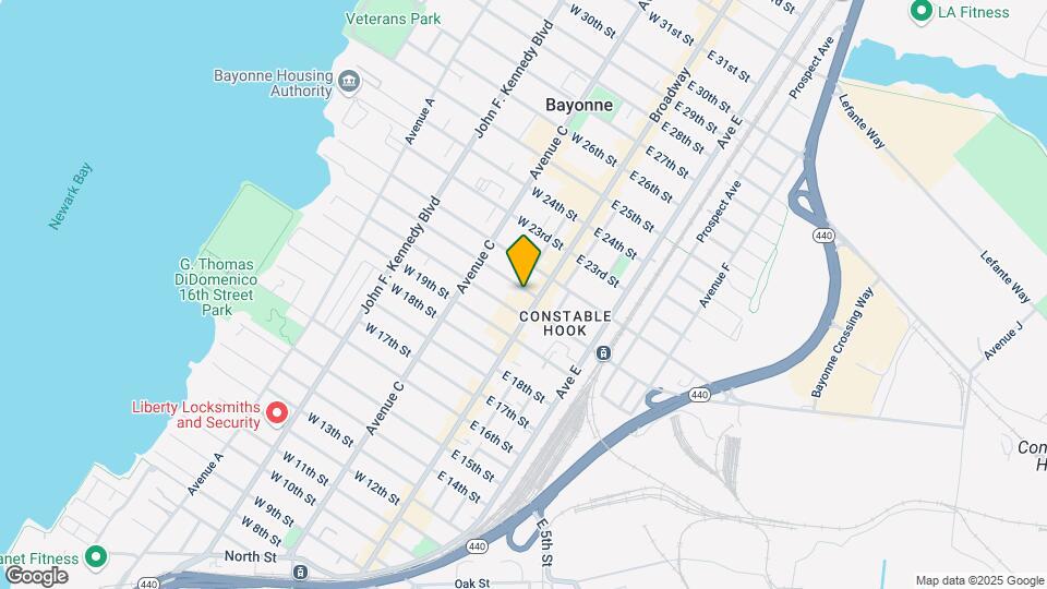 10 W 21st St Map and Location Details