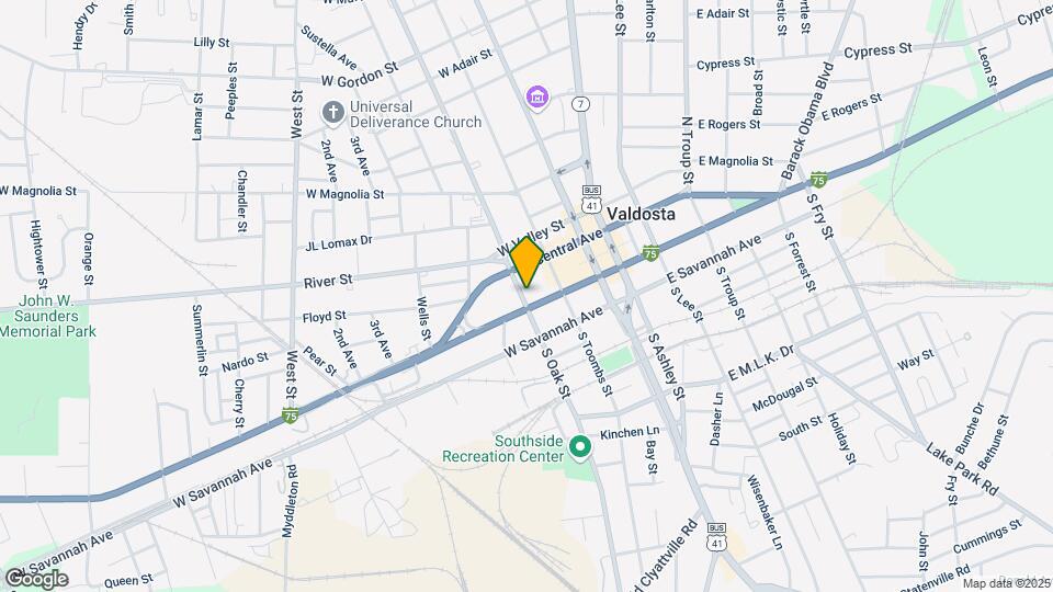 105 N Oak Map and Location Details